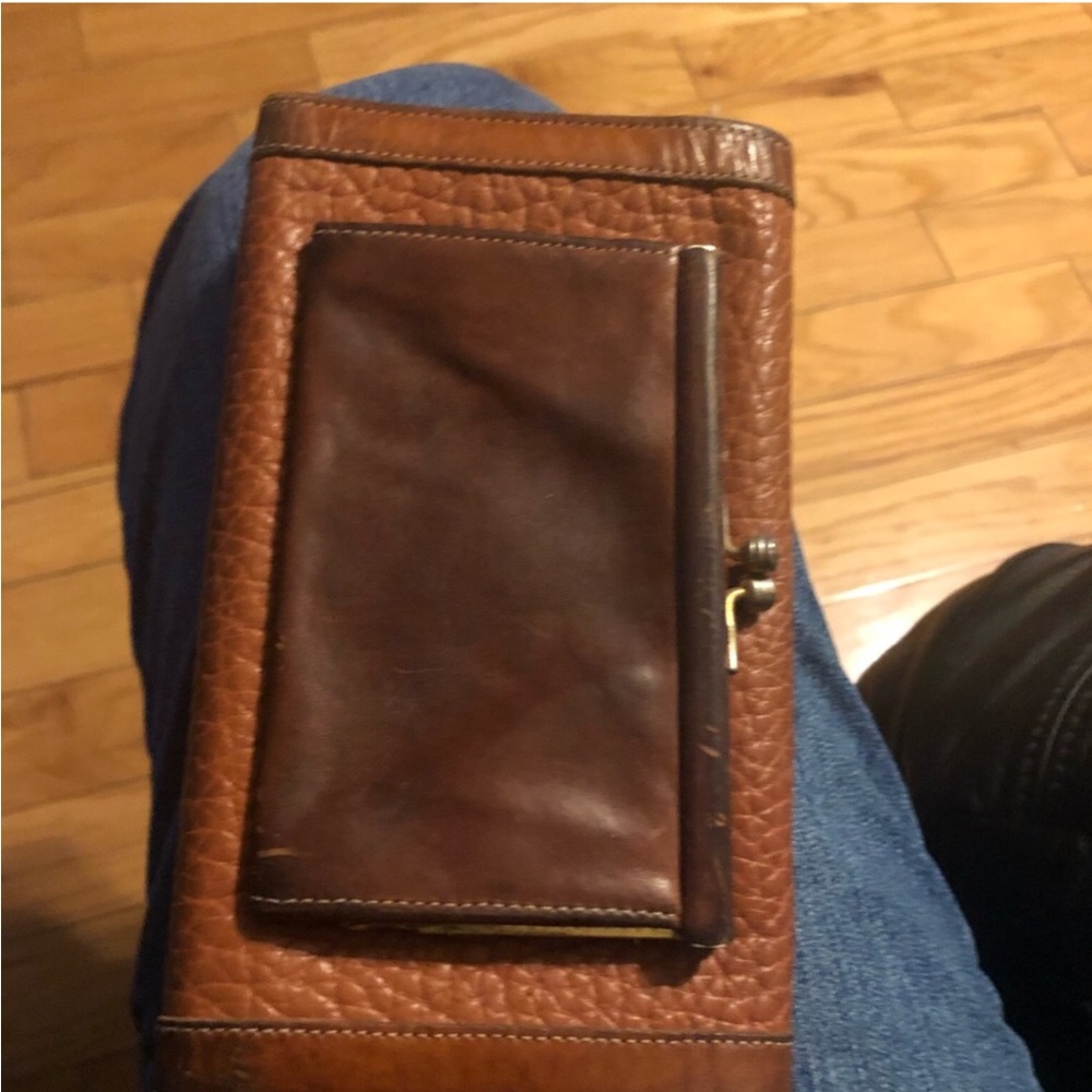 Dooney Bourke wallet